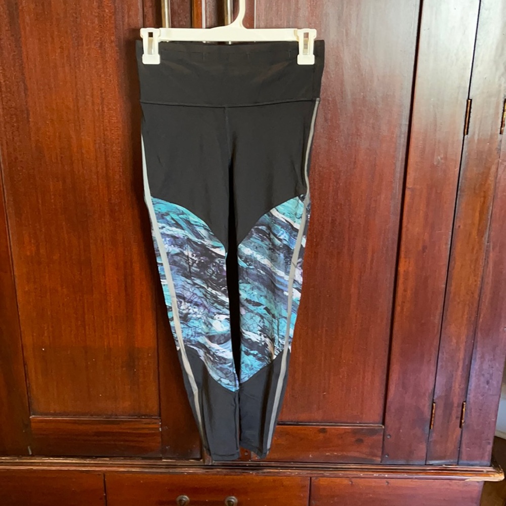 Lululemon athletic leggings